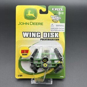 2004 Ertl 1/64 John Deere Wing Disk #37015